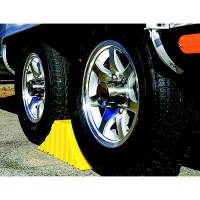 Camco 44435 Tandem Wheel Chock - 44435 - 17-44435F1